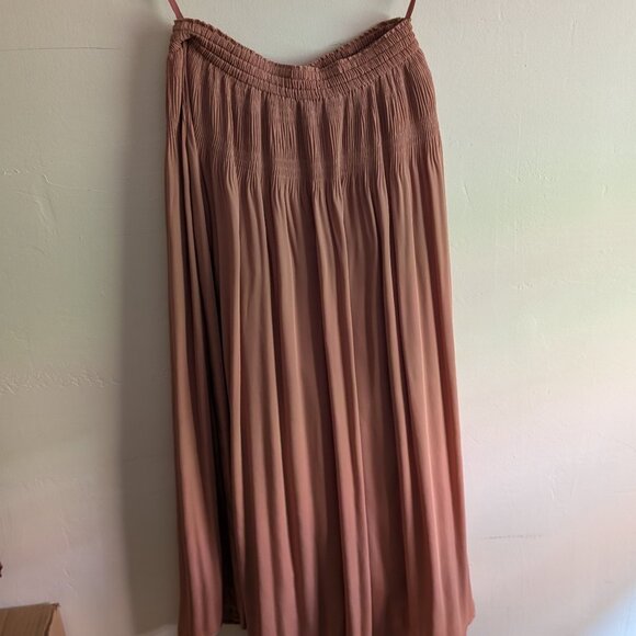 Uniqlo Dresses & Skirts - Uniqlo Dusty Rose Gathered Long Skirt